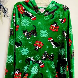 Juniors Christmas Cat Sweater